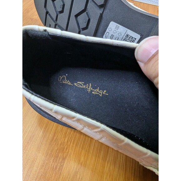 Miss Selfridge Cream Patent Faux Croc Chunky Loafers Size 9 Platform NWOT (V12) - Picture 6 of 7